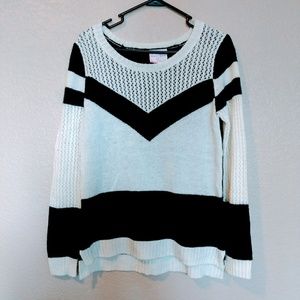 Romeo and Juliet sweater shirt medium